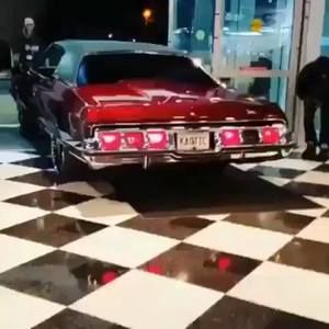 Meet your Posher, Glenn